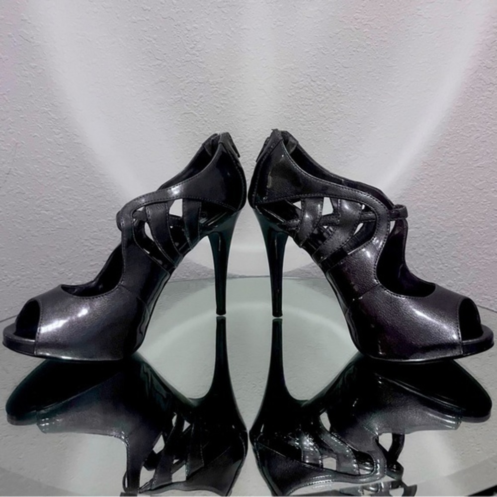 Carlos Santana heels Gunmetal grey Size 7